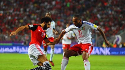 هدايا شعبية للمنتخب الوطني بعد التأهل لكأس العالم.. إطلاق اسم «صلاح» على مدرسة بسيون الثانوية.. «تأشيرة عمرة» لكل لاعبي الفريق.. «عزومة عشاء» من رئيس اتحاد الكرة.. وأغنيت