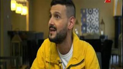 بالفيديو.. رامز جلال يسخر من روجينا: «عاملة زى كيس المكرونة»