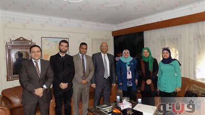 السفير المصرى يستقبل الوفد المشارك في احتفالية الكويت