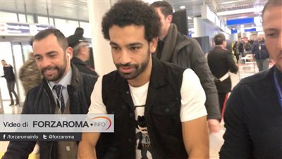 محمد صلاح يصل إيطاليا ويعلن جاهزيته لمباراة كرتوني