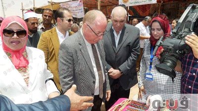 بالصور.. «النمنم» يفتتح مركزا ثقافيا بواحة باريس في الوادي الجديد