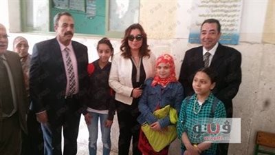 بالصور.. قافلة طبية بحى بولاق الدكرور بحضور نائب المحافظ