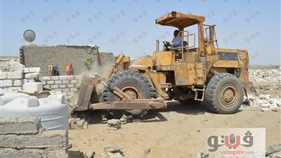 بالصور.. إزالة 41 حالة تعد على أملاك الدولة بمدينة القصير