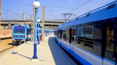 إنقاذ فتاة من الموت بعد سقوطها أمام قطار مترو محطة الزهراء