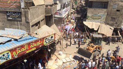 إزالة الأكشاك بسوق شارع ناصر في شبرا الخيمة