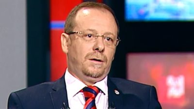 «شعبة الصرافة»: أصحاب معارض السيارات يعطشون السوق لزيادة الأسعار