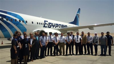 مصر للطيران تتسلم الطائرة السادسة من صفقة البوينج.. مسلم: نسعى لتزويد الأسطول بـ33 طائرة جديدة.. عزت: الطراز يضم العديد من مستويات الرفاهية.. وهدفنا منافسة الشركات الأخرى