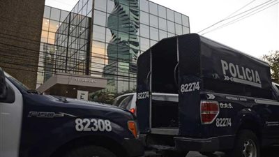 الشرطة البنمية تُداهم مكاتب شركة 