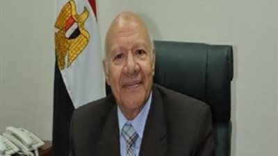 تحقيق عاجل في تهريب مشغولات ذهبية وعقاقير مخدرة بمطار الغردقة