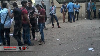 بالصور.. توزيع منشورات لمدرسي اللغة العربية أمام لجان المرج