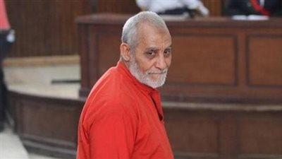 نيابة النقض توصي بإعادة محاكمة «بديع» في «قطع طريق قليوب»