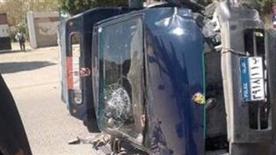 تصادم سيارة شرطة بملاكي يتسبب في شلل مروري بمصر الجديدة