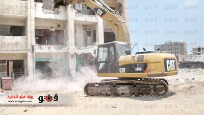 ​بالصور.. إزالة 6 عقارات آيلة للسقوط ببورسعيد