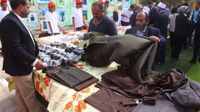 بالصور.. عروض فنية ومعرض مشغولات يدوية لأبناء المؤسسة العقابية