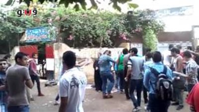 بالفيديو.. توافد طلاب الثانوية العامة لأداء الامتحانات بالمرج