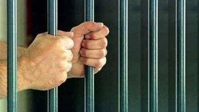 المتهم بسرقة «شيكولاتة» أمام النيابة: «ابني كان نفسه فيها والدنيا غليت»