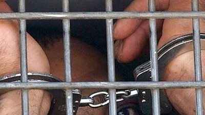 ضبط شخص شرع فى قتل أفراد كمينين بـ