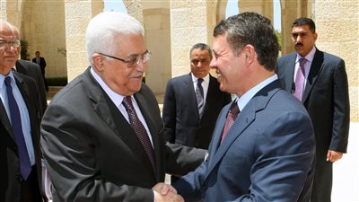 للمرة الثانية خلال 24 ساعة.. اتصال هاتفي بين «أبو مازن» وملك الأردن