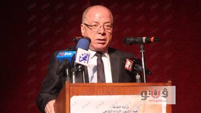 وزير الثقافة يفتتح مسرح البالون على أنغام المزمار البلدي