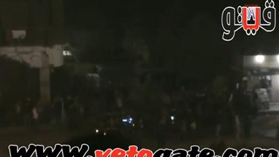 بالفيديو.. أهالى المحتجزين يحاصرون 