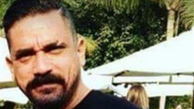 أمير كرارة يظهر بـ«لوك جديد» في «هروب اضطراري»