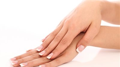 أقنعة النشا والزبد والسكر لنعومة اليد