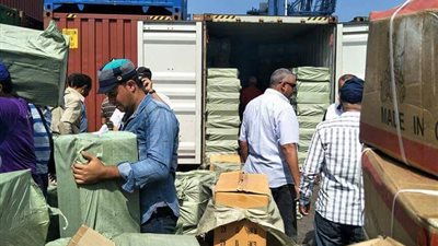 بالصور.. جمارك بورسعيد تحبط محاولة تهريب كمية من الألعاب النارية