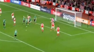 بالفيديو.. أرسنال يتقدم بهدف أمام لينكولن سيتي بالشوط الأول