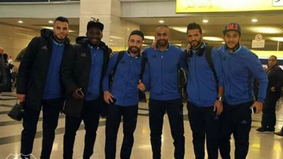 بالصور.. لاعبو المصري في مطار القاهرة استعدادًا للسفر إلى نيجيريا