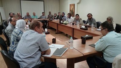 وزير الصحة يتابع إجراءات مكافحة حمى الضنك بالبحر الأحمر