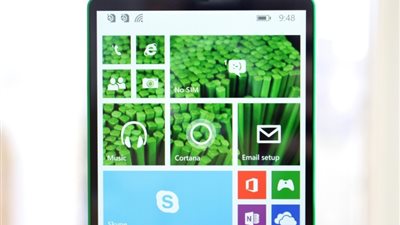 «مايكروسوفت» تمتنع عن إطلاق هاتف بوجه أمامي من شاشة فقط في 2014