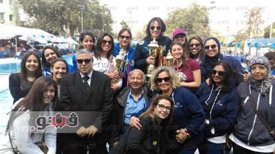 بالصور.. الصيد بطل لكأس الناشئات والدرع العام للسباحة التوقيعية