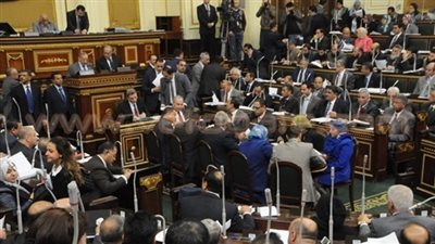 «النواب» يوافق على زيادة رسوم عمل المصريين بالخارج لـ 200 جنيه.. الأعلى قراءة بـ«سياسة فيتو»