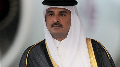 كاتب سعودي: أمير قطر يقضي إجازة الصيف في يخته الملكي باليونان