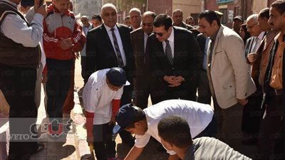 محافظ أسيوط يمد مبادرة «مدرستي.. نظيفة وجميلة» أسبوعا