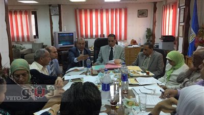 «تربية بورسعيد» تقيم تجربة المحافظة في القضاء على الدروس الخصوصية