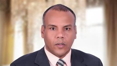 خبير اقتصادي: يجب على البنك المركزي رفع الفائدة على الودائع