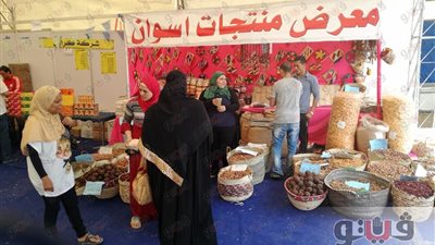 بالصور.. توافد المواطنين على معرض أهلا رمضان بفيصل