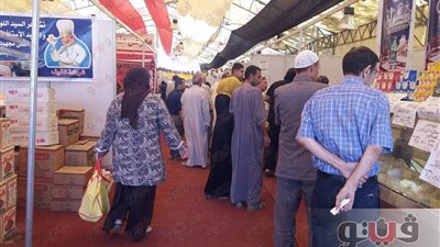 بالصور.. إقبال متوسط على معرض «أهلا رمضان» بالعمرانية