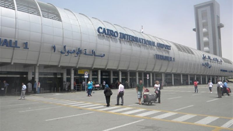 مطار القاهرة الدولى