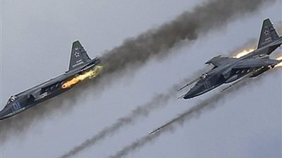 الطيران الروسي يقضي على 100 داعشي في دير الزور