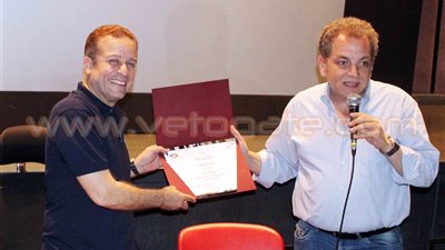 بالصور.. تكريم شريف منير بندوة «ضربة معلم»