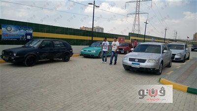 بالصور.. انطلاق أكبر تجمع لسيارات فولكس فاجن بزهراء المعادي