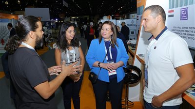 الرئيس التنفيذي لـ«إيتيدا» يلتقي مؤسسي الشركات المشاركة في «جيتكس»