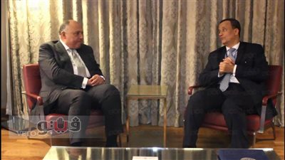 وزير الخارجية يلتقي مبعوث الأمم المتحدة إلى اليمن في عمان