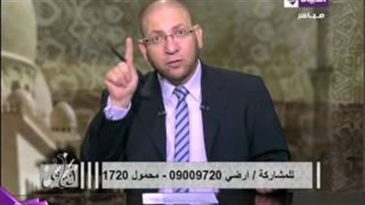 بالفيديو.. متصل: «مراتي ترفض معاشرتي جنسيا».. وداعية: «أنت مش راجل»