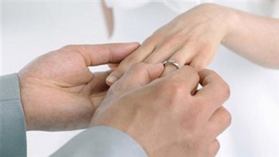 ضحايا الزواج المبكر..«جيهان» تترك التعليم للزواج من أحد الأثرياء..«خلود» تدفع ثمن طمع والدتها وتفقد حياتها في أول يوم زواج..«زينب» تكشف مأساة بناتها..والرئيس يحذر من زواج