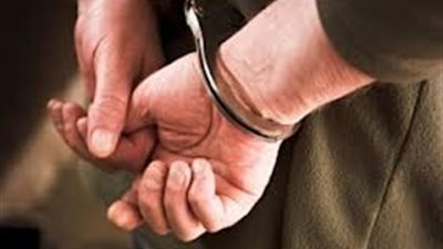 ضبط عاطل مشتبه به في سرقة مرتبات العاملين بمدرسة 