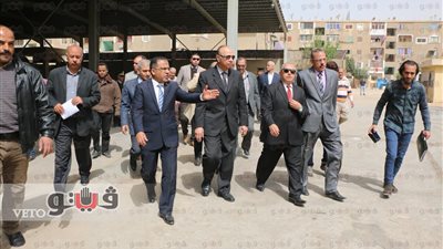 بالصور.. محافظ القاهرة يتفقد شون السلام وصومعة المطرية