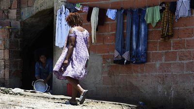 عصابات جزائرية تستغل 5 آلاف مهاجر في الدعارة